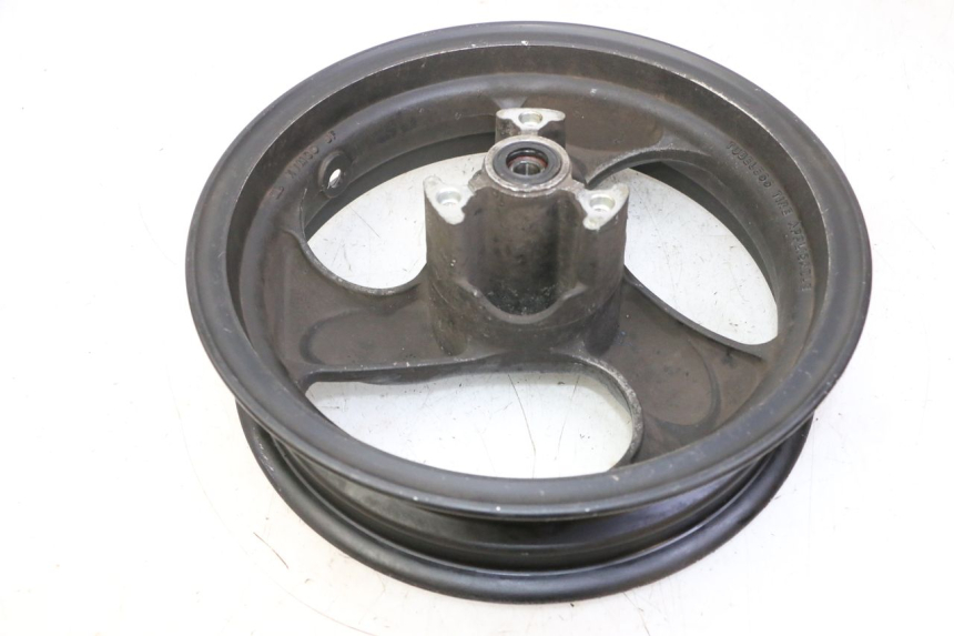 photo de CERCHIO ANTERIORE KYMCO AGILITY 4T 50 (2005 - 2018) - Dettaglio del componente