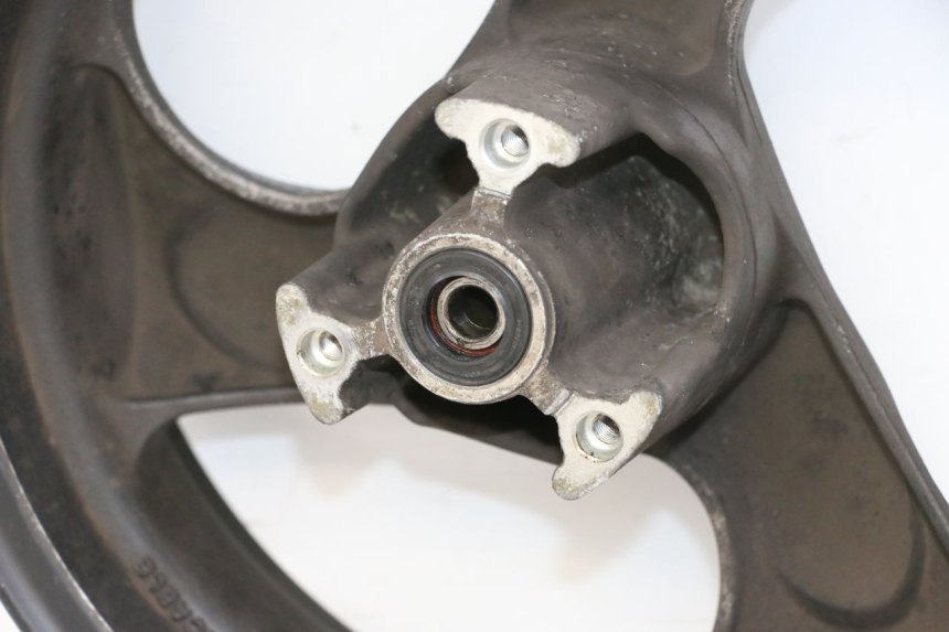 photo de CERCHIO ANTERIORE KYMCO AGILITY 4T 50 (2005 - 2018) - Ricambio usato controllato