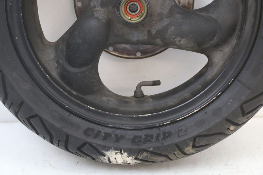 photo de CERCHIO ANTERIORE KYMCO AGILITY CARRY 50 (2011 - 2020) - Stato della superficie e materiale