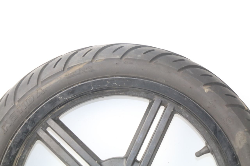 photo de CERCHIO ANTERIORE KYMCO AGILITY CITY 2T 50 (2008 - 2016) - Stato della superficie e materiale