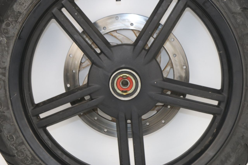 photo de CERCHIO ANTERIORE KYMCO AGILITY CITY 50 (2008 - 2016) - Stato della superficie e materiale