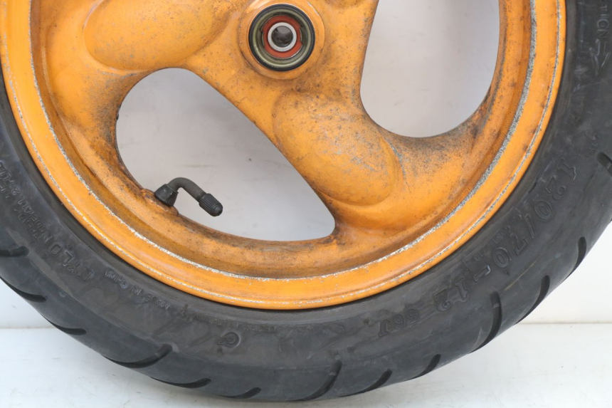 photo de CERCHIO ANTERIORE KYMCO AGILITY FR 2T 50 (2012 - 2017) - Zoom sullo stato d'uso