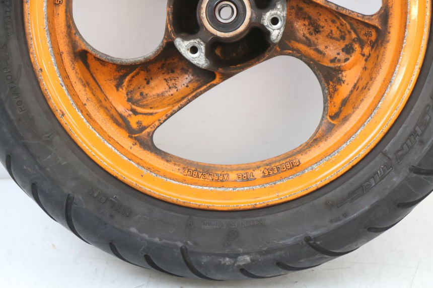 photo de CERCHIO ANTERIORE KYMCO AGILITY FR 2T 50 (2012 - 2017) - Dettagli dei punti di fissaggio