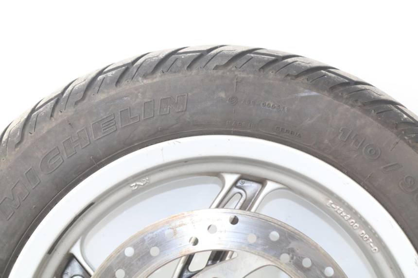 photo de CERCHIO ANTERIORE APRILIA ATLANTIC 125 (2003 - 2009) - Primo piano ad alta risoluzione