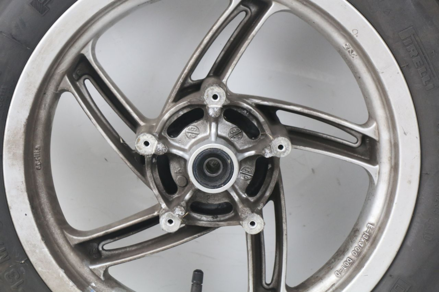 photo de CERCHIO ANTERIORE APRILIA ATLANTIC 125 (2003 - 2009) - Altra angolazione