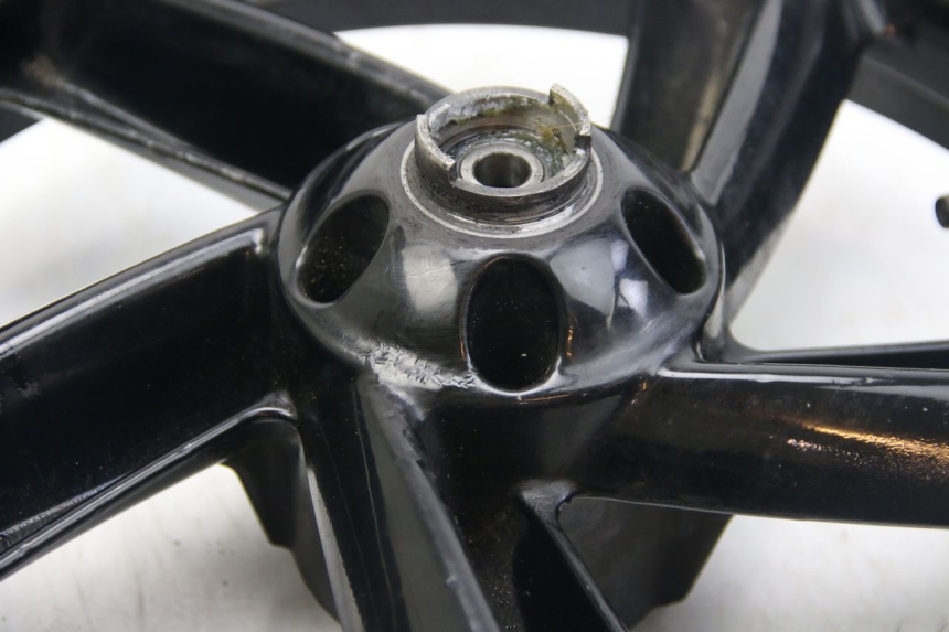 photo de CERCHIO ANTERIORE APRILIA ATLANTIC 500 (2002 - 2003) - Zoom sui componenti