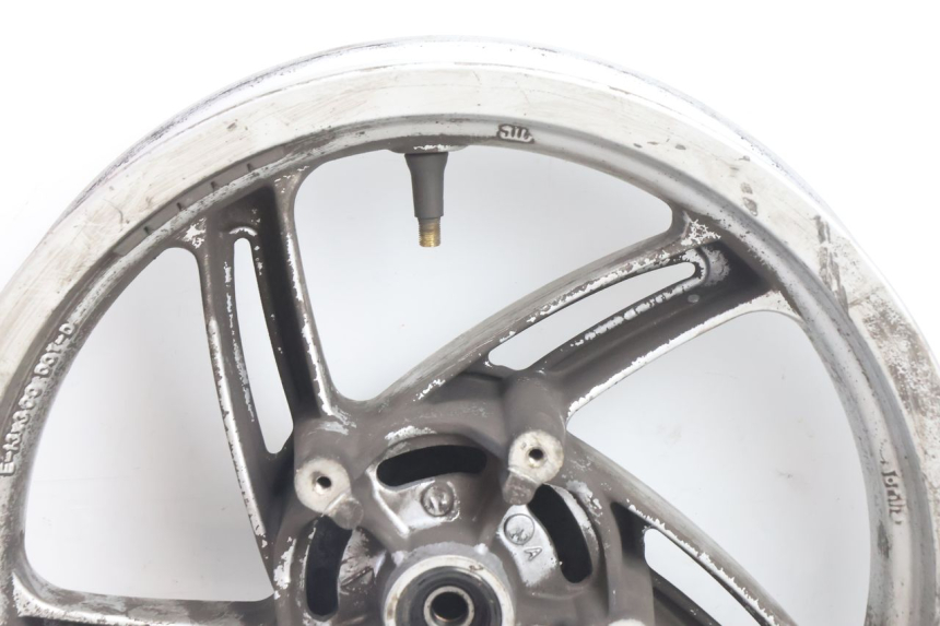 photo de CERCHIO ANTERIORE APRILIA ATLANTIC S 125 (2010 - 2013) - Caratteristiche distintive