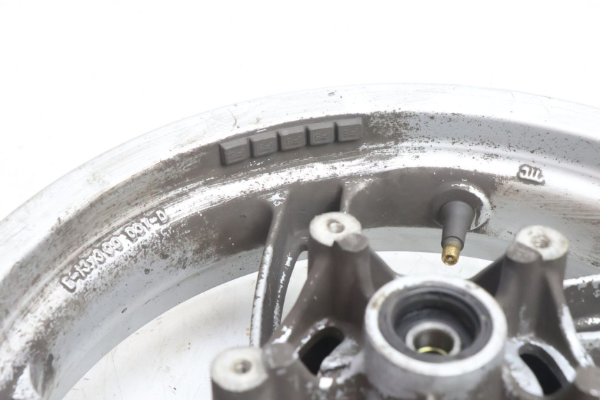 photo de CERCHIO ANTERIORE APRILIA ATLANTIC S 125 (2010 - 2013) - Focus sulla struttura