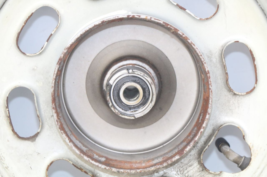 photo de CERCHIO ANTERIORE TAOTAO BEATBOX 2 50 (2005 - 2017) - Marcature e riferimenti originali