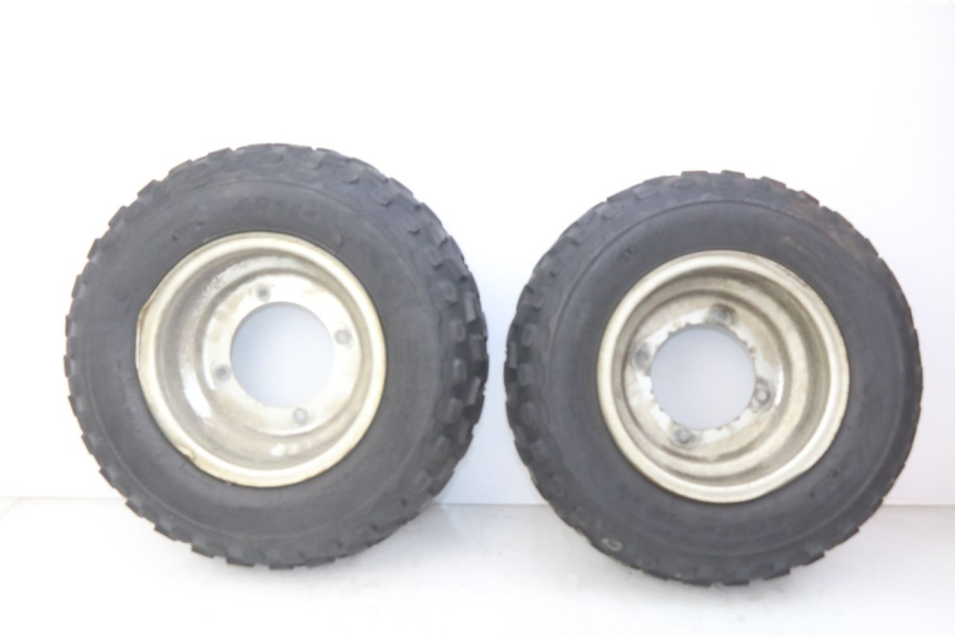 photo de CERCHIO ANTERIORE YAMAHA BLASTER 200 (2003 - 2007) - Panoramica del profilo