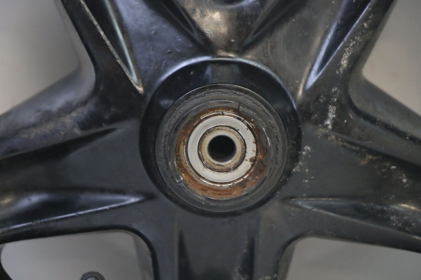 photo de CERCHIO ANTERIORE MBK BOOSTER NEXT GENERATION 50 (1995 - 1998) - Dettagli dei punti di fissaggio