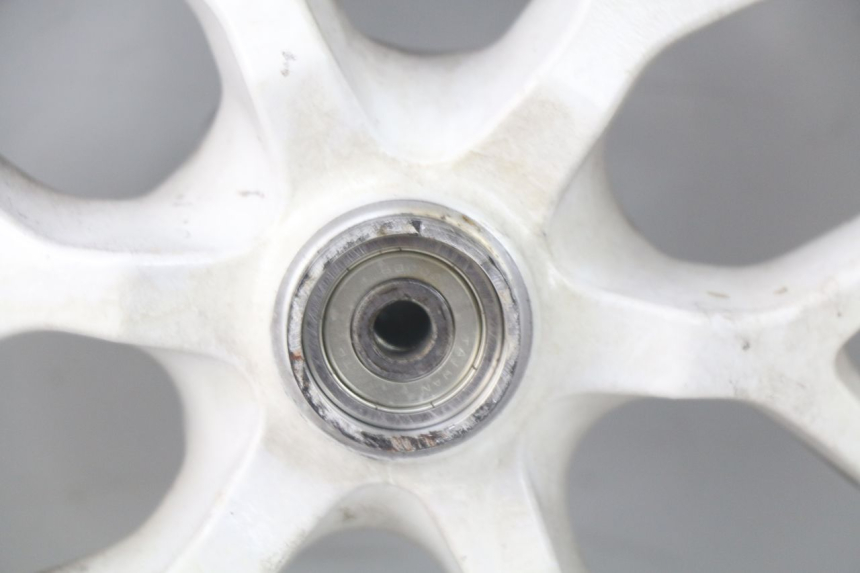 photo de CERCHIO ANTERIORE MBK BOOSTER SPIRIT 50 (2004 - 2017) - Zoom sullo stato d'uso