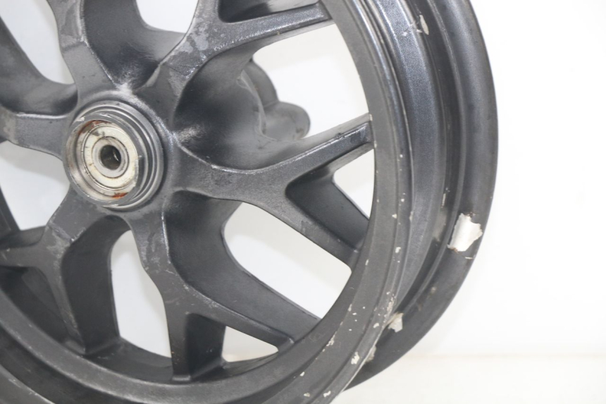 photo de CERCHIO ANTERIORE MBK BOOSTER SPIRIT NAKED 50 (2004 - 2017) - Dettagli dei punti di fissaggio