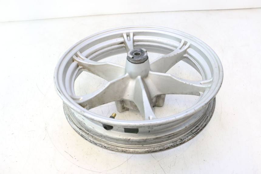 photo de CERCHIO ANTERIORE SUZUKI BURGMAN 125 (2007 - 2014) - Caratteristiche distintive