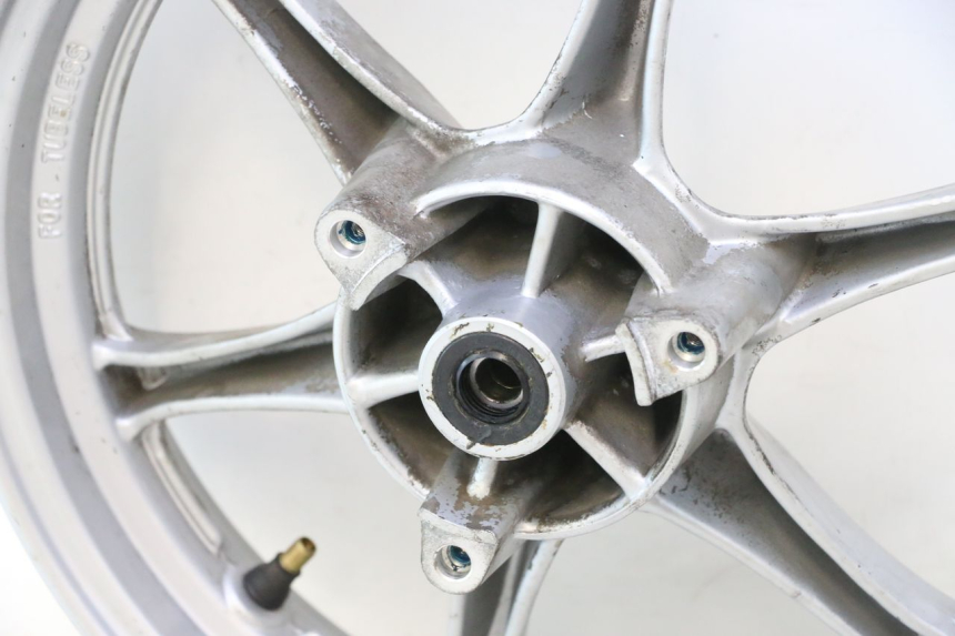 photo de CERCHIO ANTERIORE SUZUKI BURGMAN 125 (2007 - 2014) - Altra angolazione