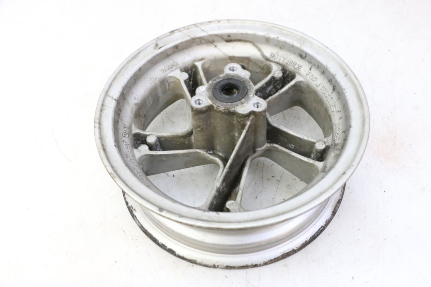 photo de CERCHIO ANTERIORE YAMAHA BW'S 100 (1999 - 2002) - Caratteristiche distintive