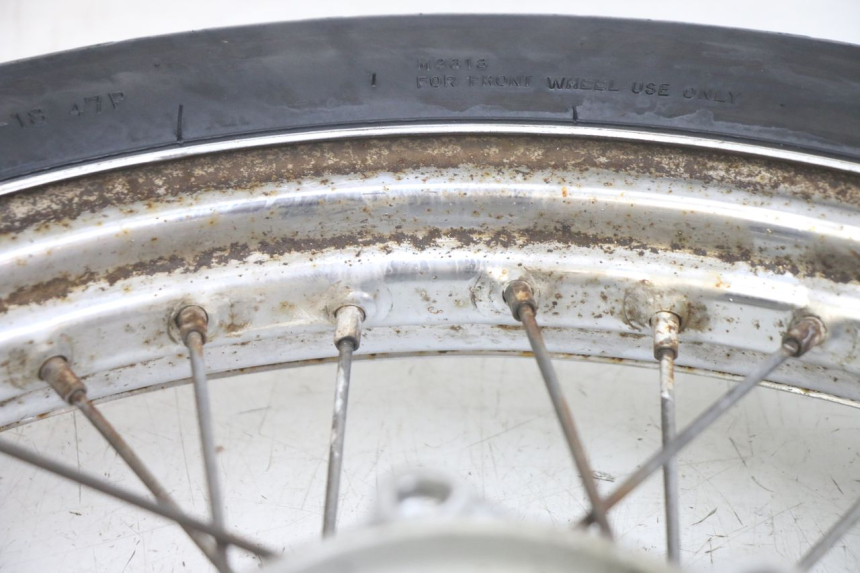 photo de CERCHIO ANTERIORE HONDA CA REBEL 125 (1995 - 2001) - Primo piano tecnico