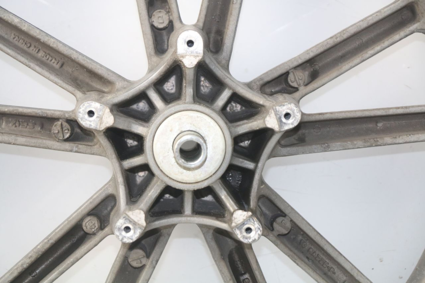 photo de CERCHIO ANTERIORE PIAGGIO CARNABY 125 (2007 - 2011) - Zoom sui componenti