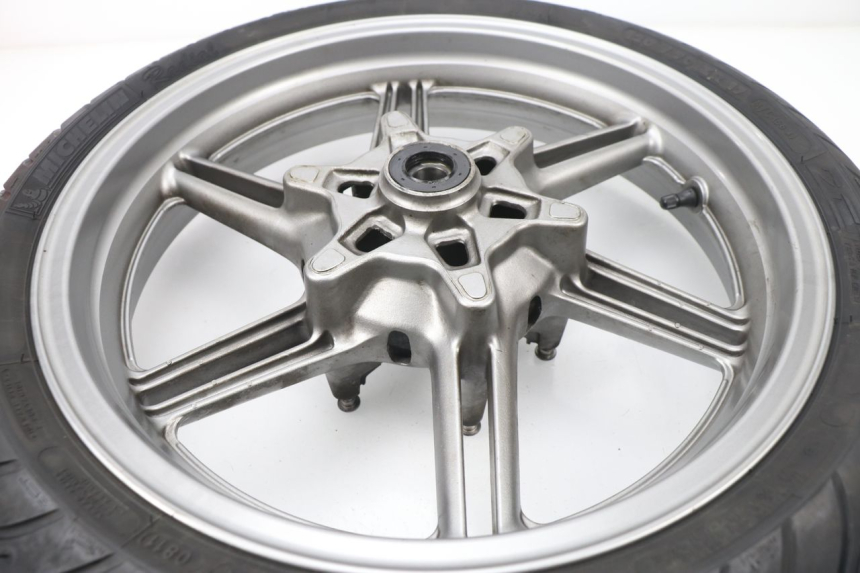 photo de CERCHIO ANTERIORE HONDA CBF 500 (2004 - 2007) - Dettagli dei punti di fissaggio