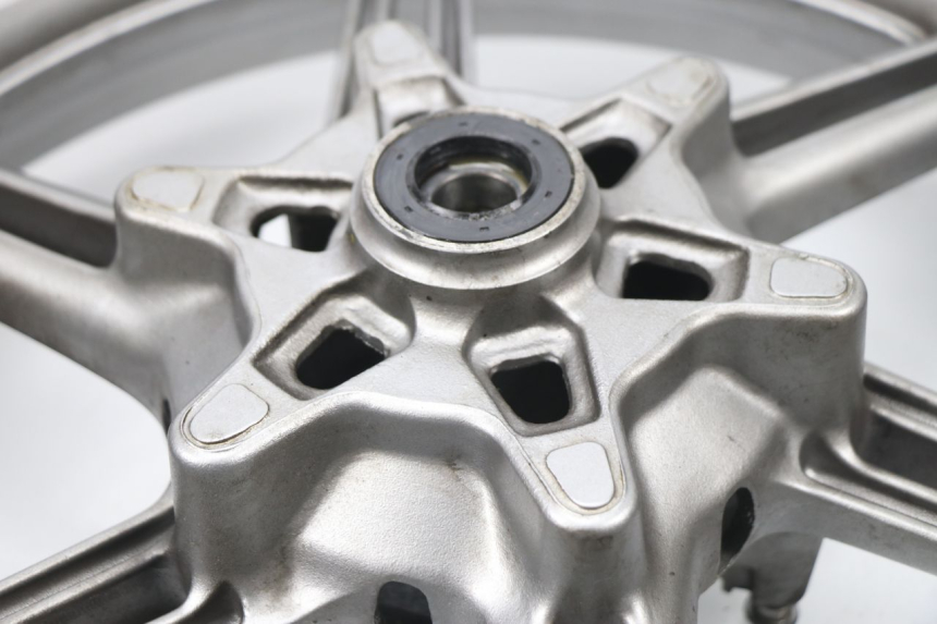 photo de CERCHIO ANTERIORE HONDA CBF 500 (2004 - 2007) - Ricambio usato controllato