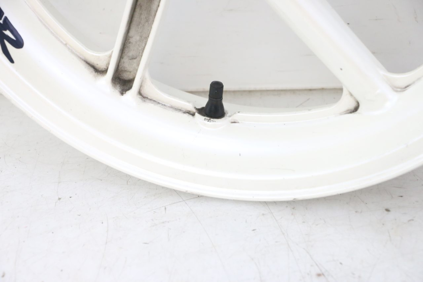 photo de CERCHIO ANTERIORE HONDA CBR RR FIREBLADE 900 (1992 - 1994) - Caratteristiche distintive