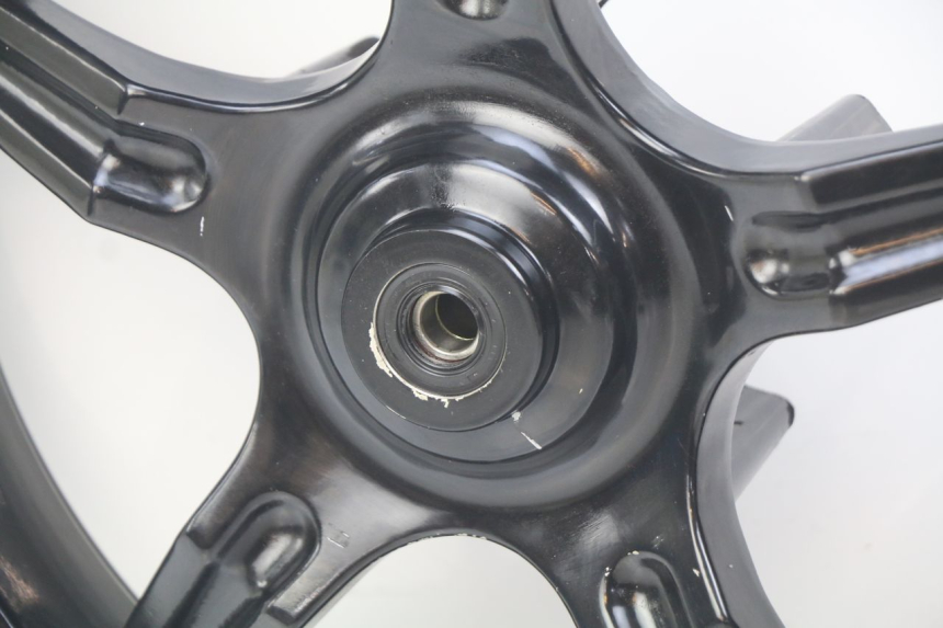 photo de CERCHIO ANTERIORE SYM CITYCOM CITY COM 125 (2009 - 2014) - Caratteristiche distintive