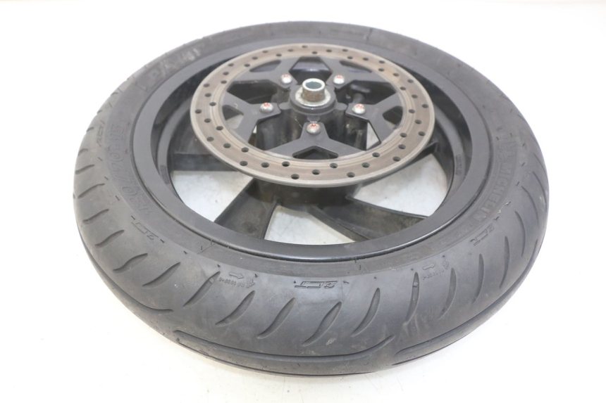 photo de CERCHIO ANTERIORE PEUGEOT CITYSTAR 2T 50 (2018 - 2021) - Ricambio usato controllato