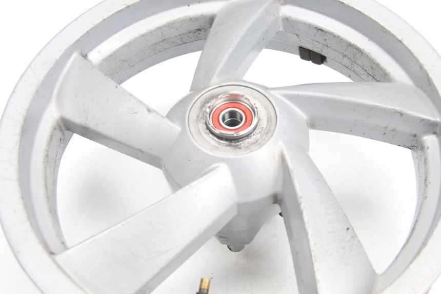 photo de CERCHIO ANTERIORE PEUGEOT CITYSTAR 50 (2013 - 2017) - Altra angolazione