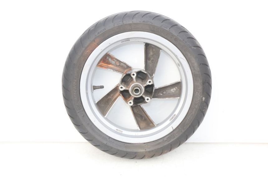 photo de CERCHIO ANTERIORE PEUGEOT CITYSTAR 50 (2013 - 2017) - Caratteristiche distintive