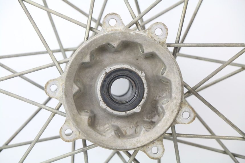 photo de CERCHIO ANTERIORE HONDA CR 125 (2000 - 2001) - Primo piano ad alta risoluzione