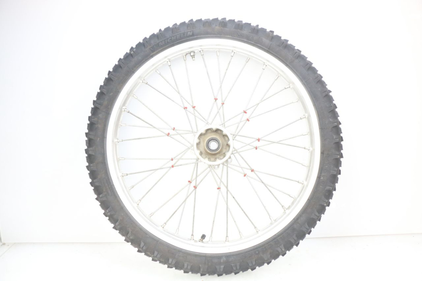 photo de CERCHIO ANTERIORE HONDA CRF CR-F 450 (2005 - 2008) - Caratteristiche distintive