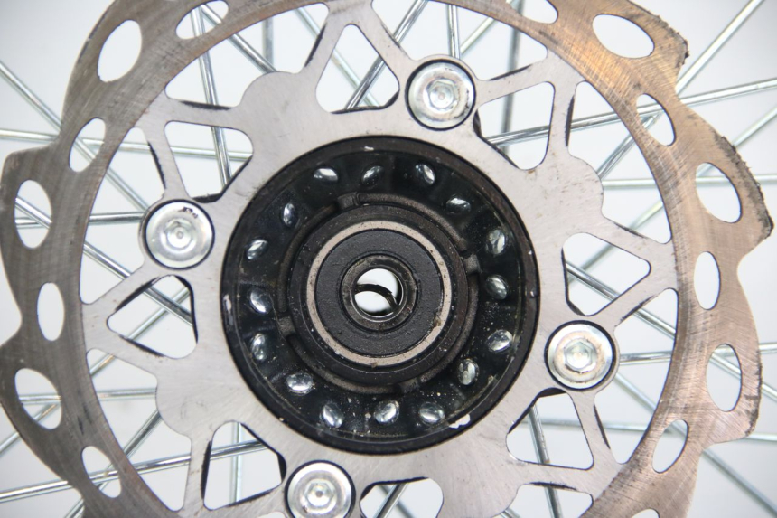 photo de CERCHIO ANTERIORE CCR DIRT BIKE 125 - Primo piano tecnico