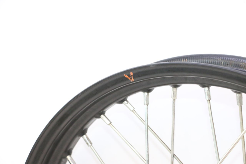 photo de CERCHIO ANTERIORE MASH DIRT TRACK 50 (2018 - 2020) - Ispezione visiva dettagliata