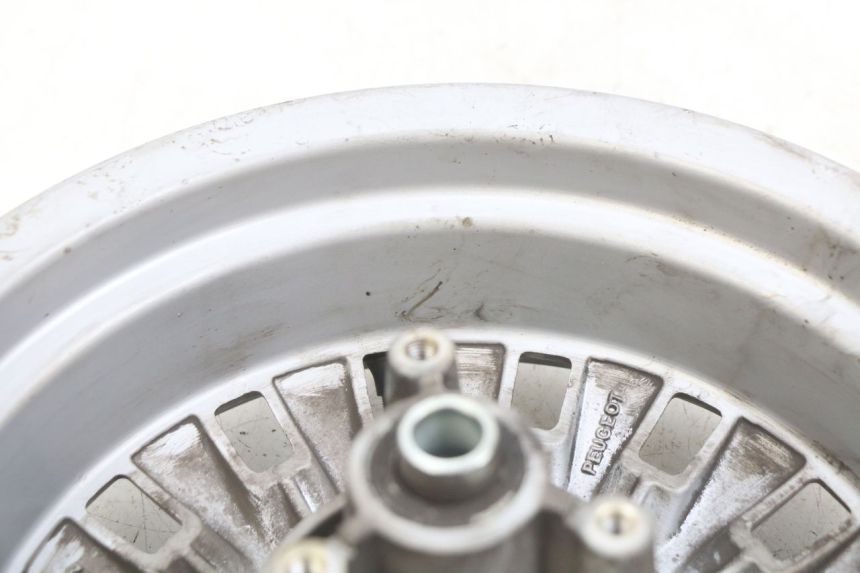 photo de CERCHIO ANTERIORE PEUGEOT DJANGO 4T 50 (2014 - 2019) - Zoom sullo stato d'uso