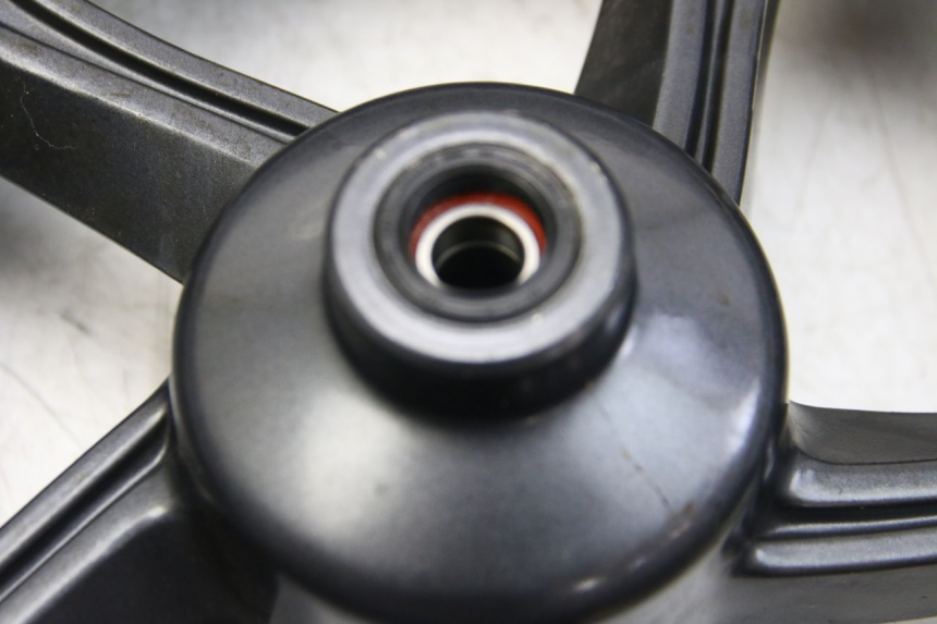 photo de CERCHIO ANTERIORE KYMCO DOWNTOWN ABS 125 (2015 - 2017) - Vista d'insieme del prodotto