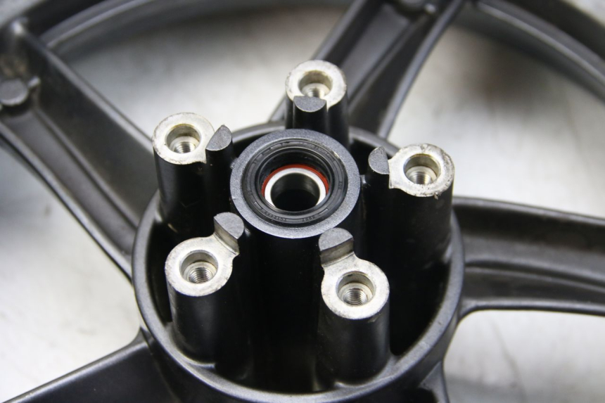 photo de CERCHIO ANTERIORE KYMCO DOWNTOWN ABS 125 (2015 - 2017) - Ricambio usato controllato