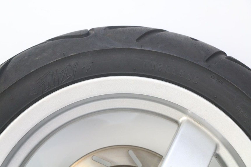 photo de CERCHIO ANTERIORE PEUGEOT E-VIVACITY 1 (2012 - 2018) - Dettagli dei punti di fissaggio