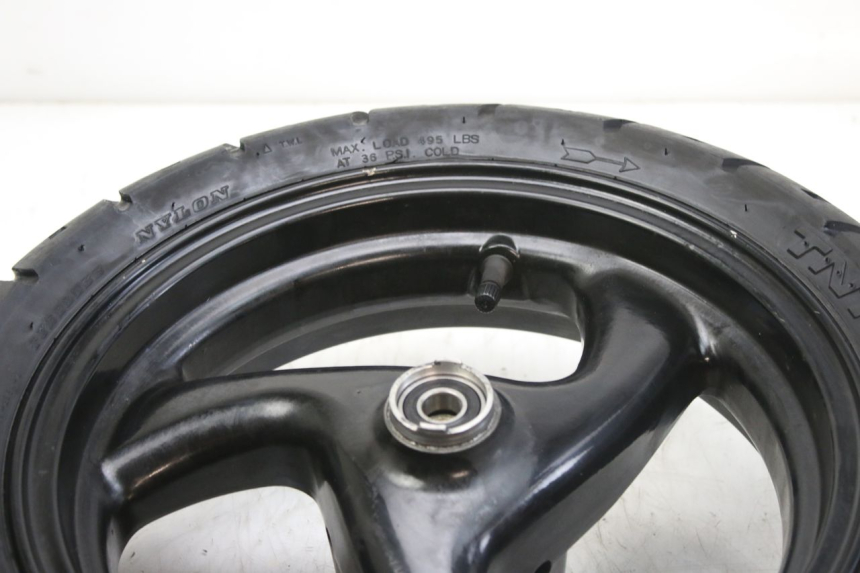 photo de CERCHIO ANTERIORE PEUGEOT ELYSTAR 50 (2002 - 2014) - Primo piano tecnico