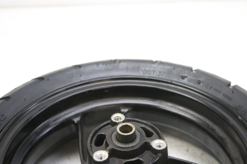 photo de CERCHIO ANTERIORE PEUGEOT ELYSTAR 50 (2002 - 2014) - Ricambio usato controllato