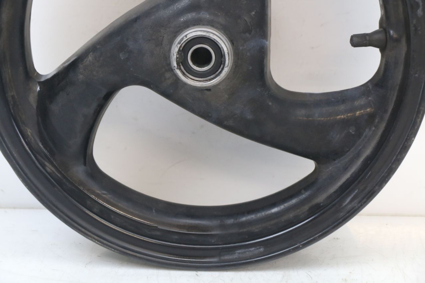 photo de CERCHIO ANTERIORE PEUGEOT ELYSTAR 50 (2002 - 2014) - Zoom sullo stato d'uso