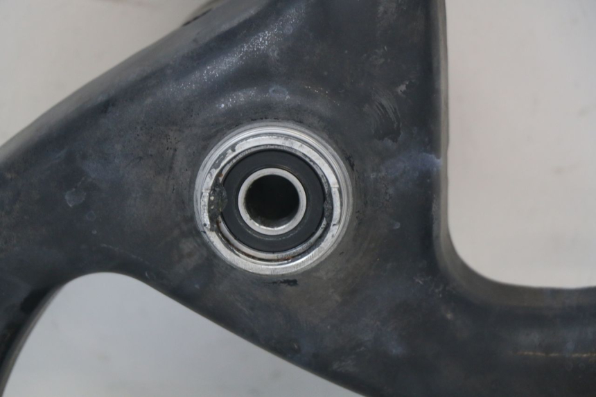 photo de CERCHIO ANTERIORE PEUGEOT ELYSTAR 50 (2002 - 2014) - Altra angolazione