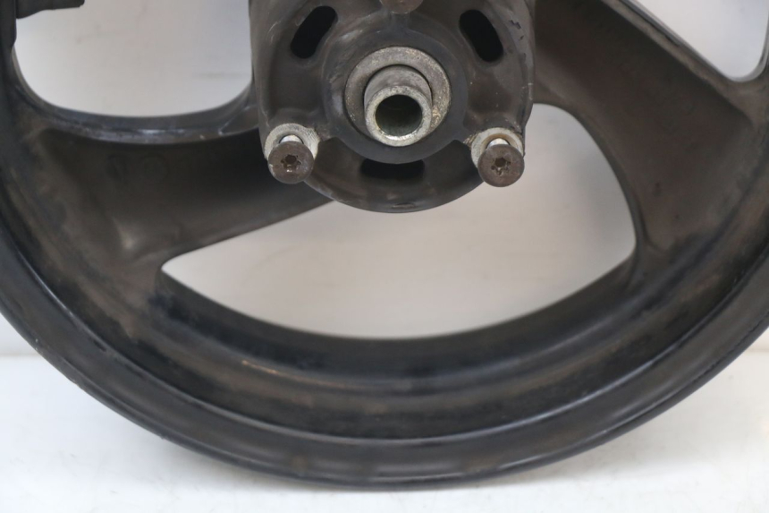 photo de CERCHIO ANTERIORE PEUGEOT ELYSTAR 50 (2002 - 2014) - Dettagli dei punti di fissaggio