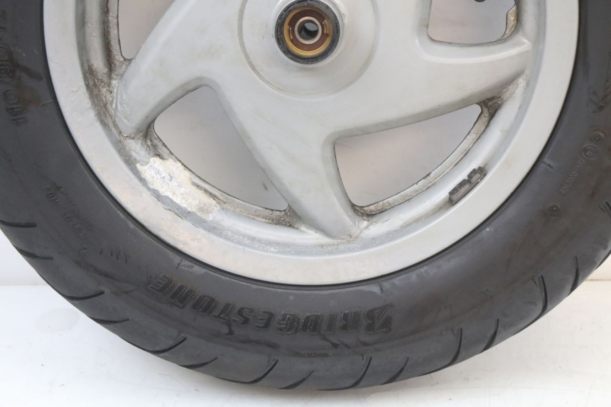 photo de CERCHIO ANTERIORE HONDA FES PANTHEON 2T 125 (1998 - 2002) - Zoom sullo stato d'uso