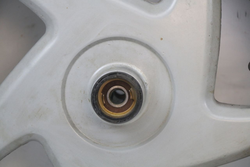 photo de CERCHIO ANTERIORE HONDA FES PANTHEON 2T 125 (1998 - 2002) - Altra angolazione