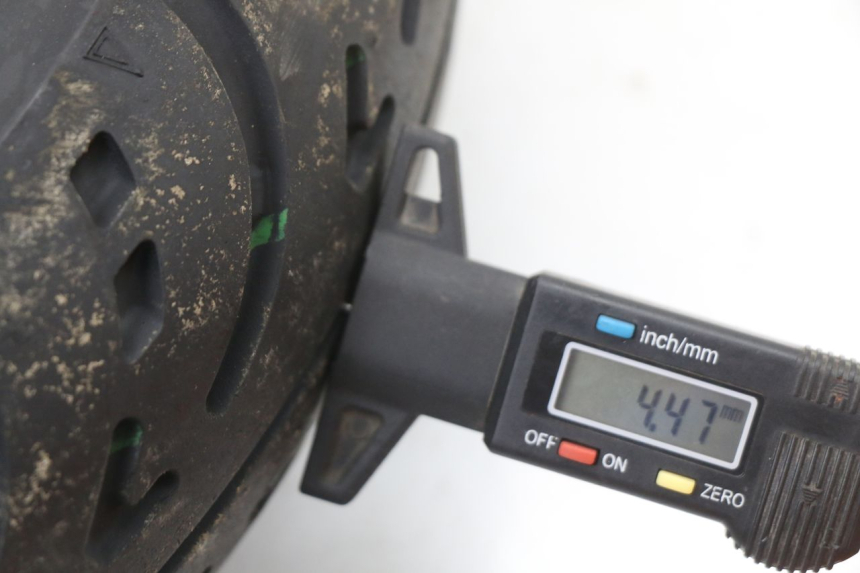 photo de CERCHIO ANTERIORE SYM FIDDLE 2 50 (2008 - 2013) - Primo piano ad alta risoluzione