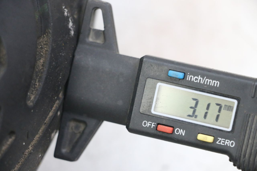 photo de CERCHIO ANTERIORE SYM FIDDLE 2 50 (2008 - 2013) - Zoom sullo stato d'uso