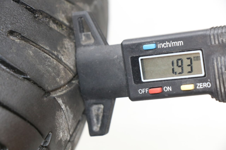 photo de CERCHIO ANTERIORE YAMAHA FJR ABS 1300 (2006 - 2012) - Zoom sullo stato d'uso