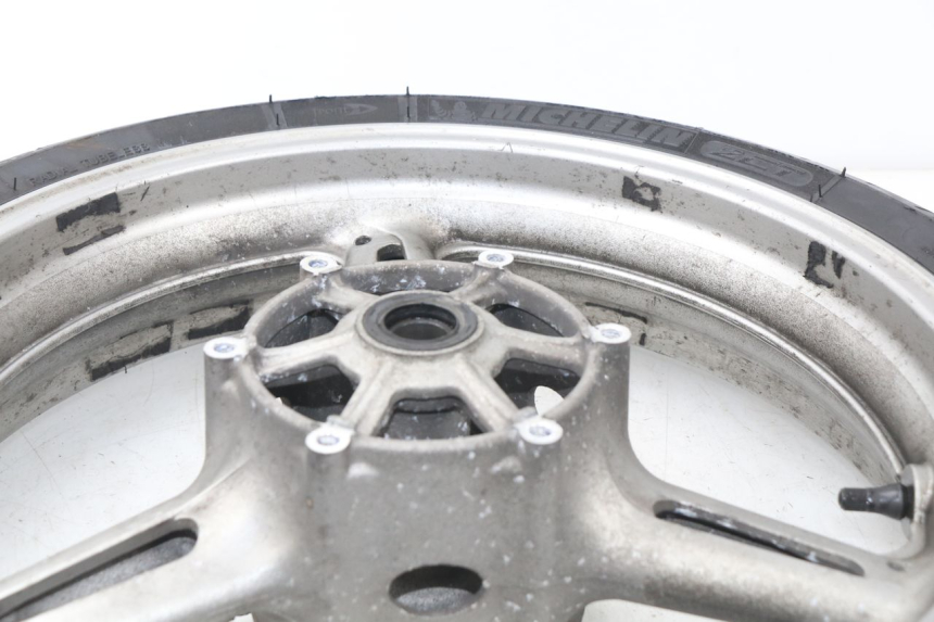 photo de CERCHIO ANTERIORE YAMAHA FJR ABS 1300 (2006 - 2012) - Primo piano tecnico