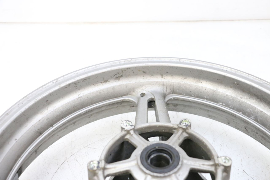 photo de CERCHIO ANTERIORE YAMAHA FJR ABS 1300 (2006 - 2012) - Primo piano tecnico