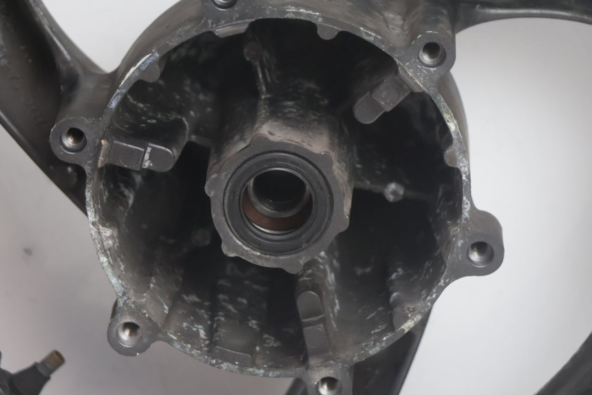 photo de CERCHIO ANTERIORE HONDA FJS SILVER WING SILVERWING 400 (2005 - 2008) - Altra vista dell'articolo